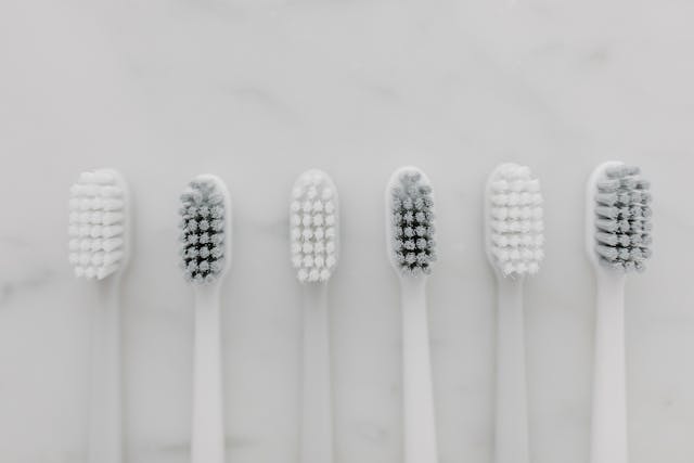 Manual Toothbrushes
