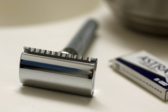 Razors & Blades